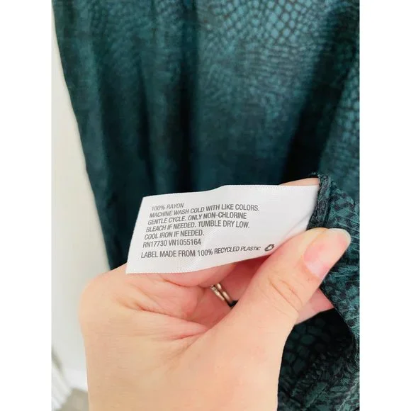 A New Day Women's Green and Black Snake Skin Patterned Long Length Dress Size 16 - Picture 3 of 5